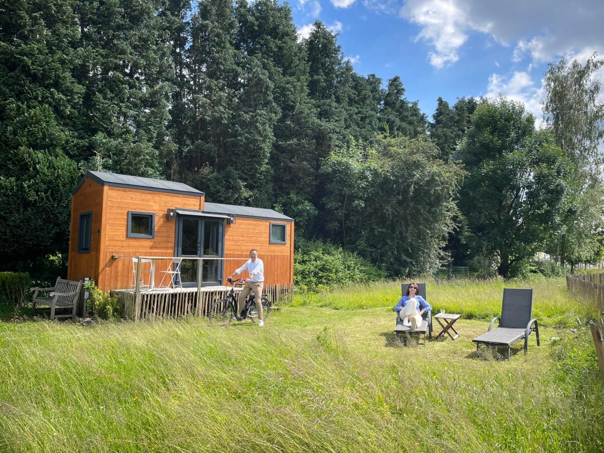 Joly Tiny House Hotel Overijse Exterior photo
